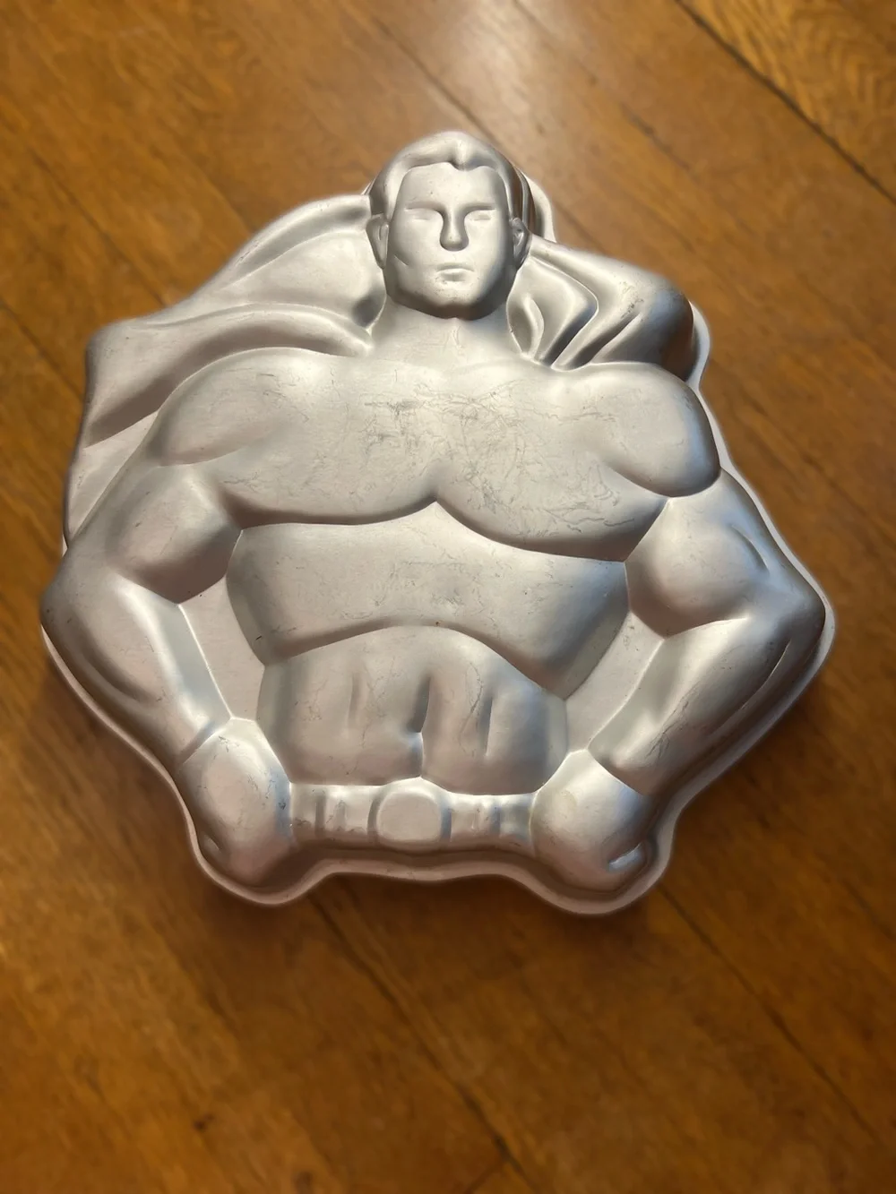 Vintage Wilton Superman / Batman Character Cake Pan